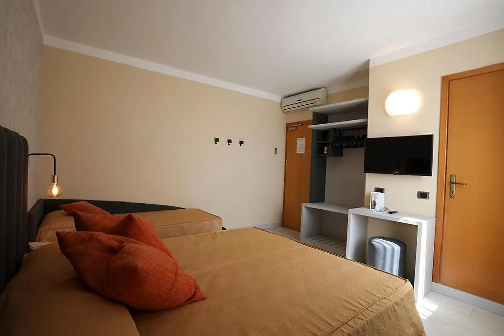 Hotel Tirrenia Viareggio