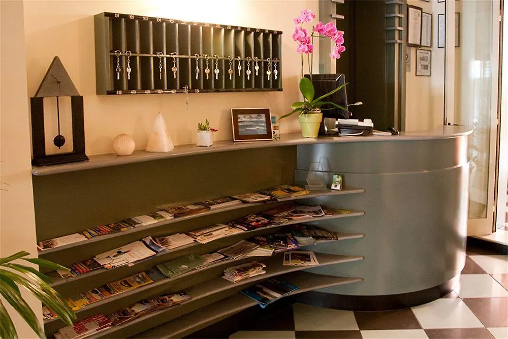 Hotel Tirrenia Viareggio 3*,  Italy