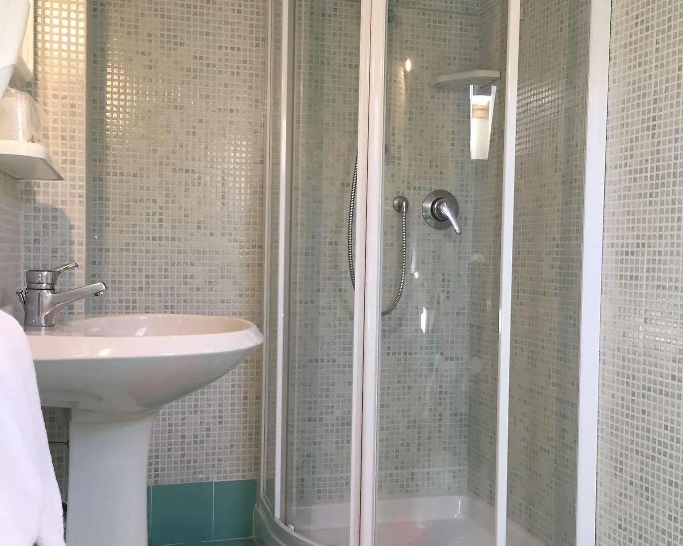 Hotel Tirrenia Viareggio 3*,