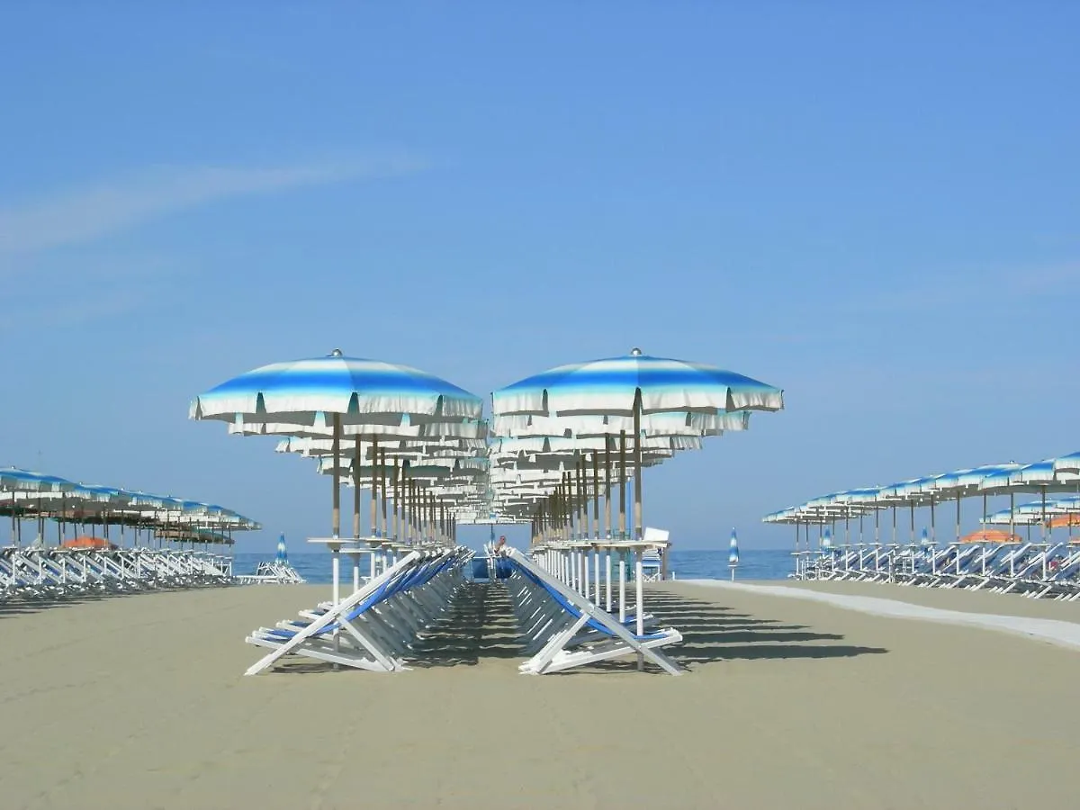 Hotel Tirrenia Viareggio 3*,  Italie