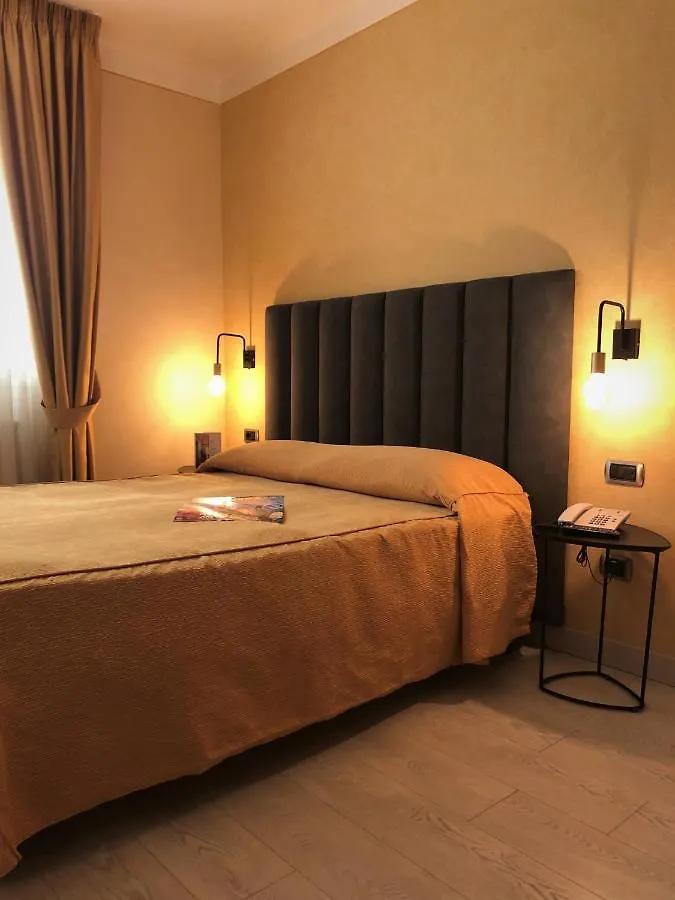 ***  Hotel Tirrenia Viareggio Italie